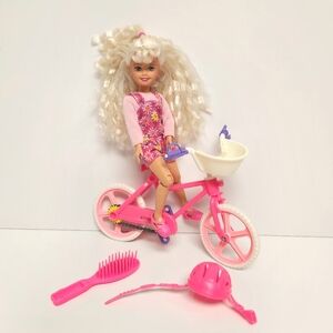 1996 Barbie Bicyclin’ Stacie